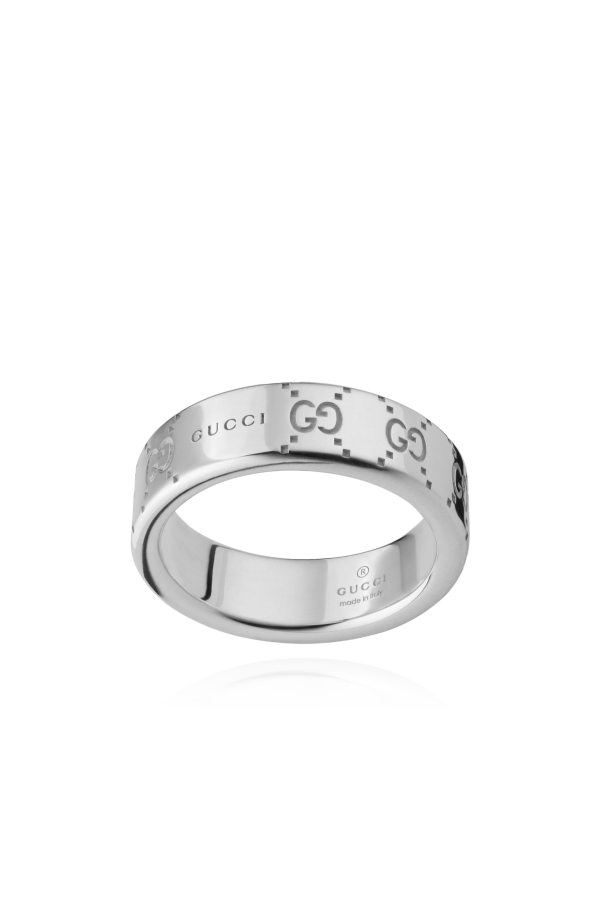Silver ring with engraved logo od Gucci